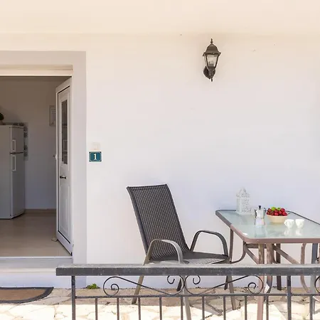Katerina Horizon Apartments By Konnect - 1,8Km From Ipsos Beach Exteriér fotografie